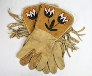 Beaded gloves with fringes